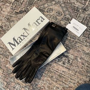 Brand New with tags Max Mara Leather Gloves